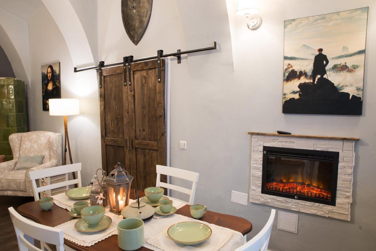 Ultra Central Medieval Apartment Cluj Napoca Bagian luar foto