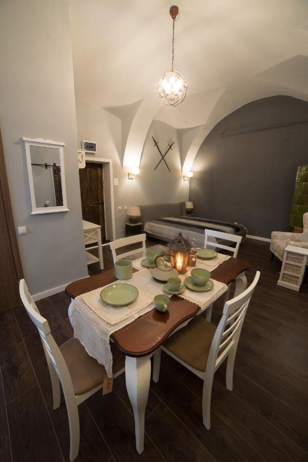 Ultra Central Medieval Apartment Cluj Napoca Bagian luar foto