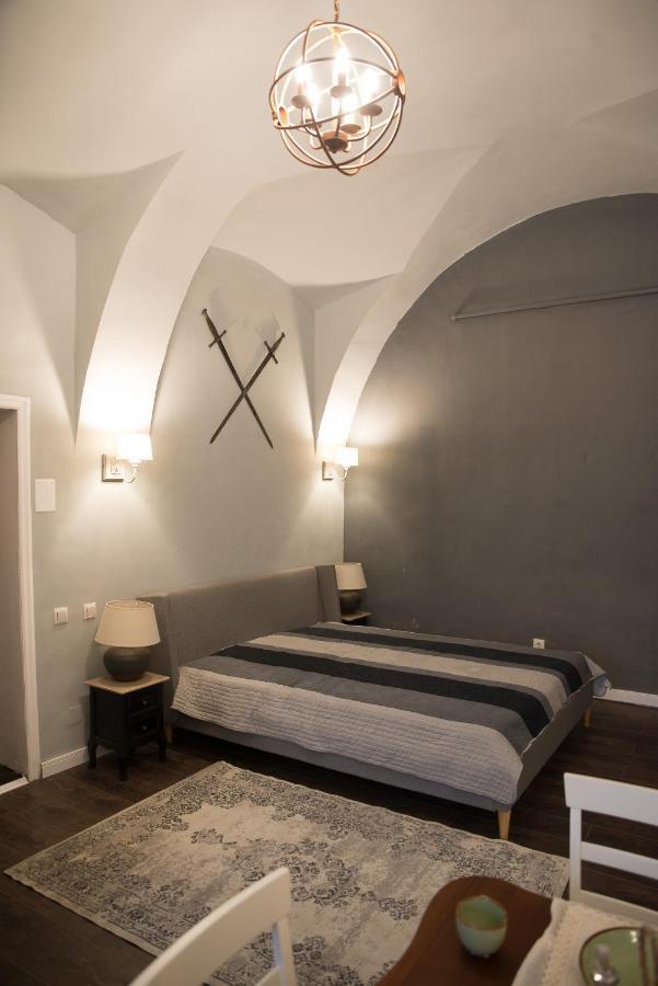 Ultra Central Medieval Apartment Cluj Napoca Bagian luar foto